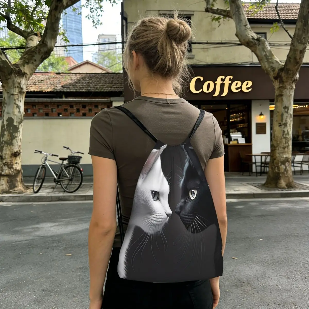 

Рюкзаки с принтом черно-белого кота в мультяшном стиле, многофункциональные сумки-мешки на шнурке, сумки для хранения, сумки для книг для путешествий и студентов