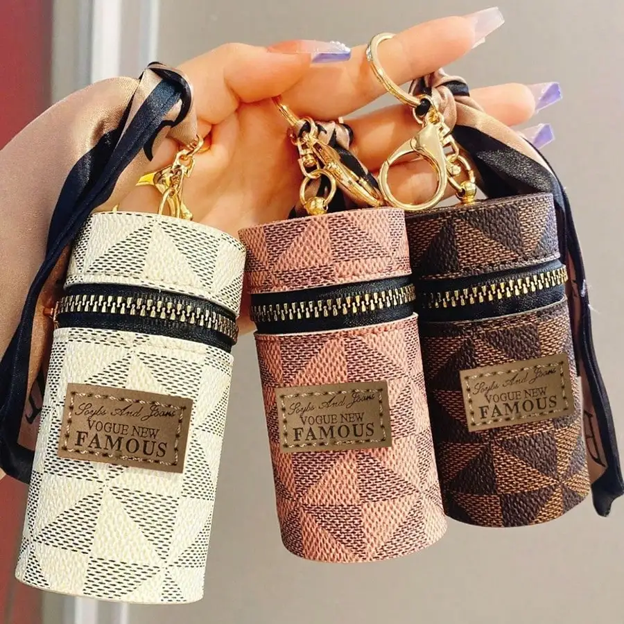 

1pc Portable Coin Pouch & Car Keychain, Mini Fashionable Key Ring Casual Car Accessories Bag Charm School Letter Cute Goth Y2k