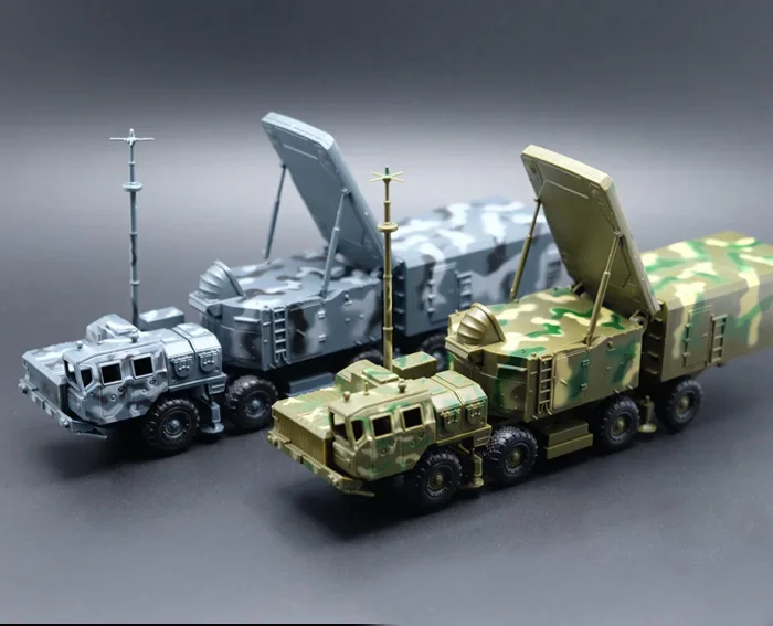 1:72 Russia Army  S-300 PMU Missile Systems Radar Vehicle Plastic Assembled Truck Puzzle Building Kit Military Car Model Toy