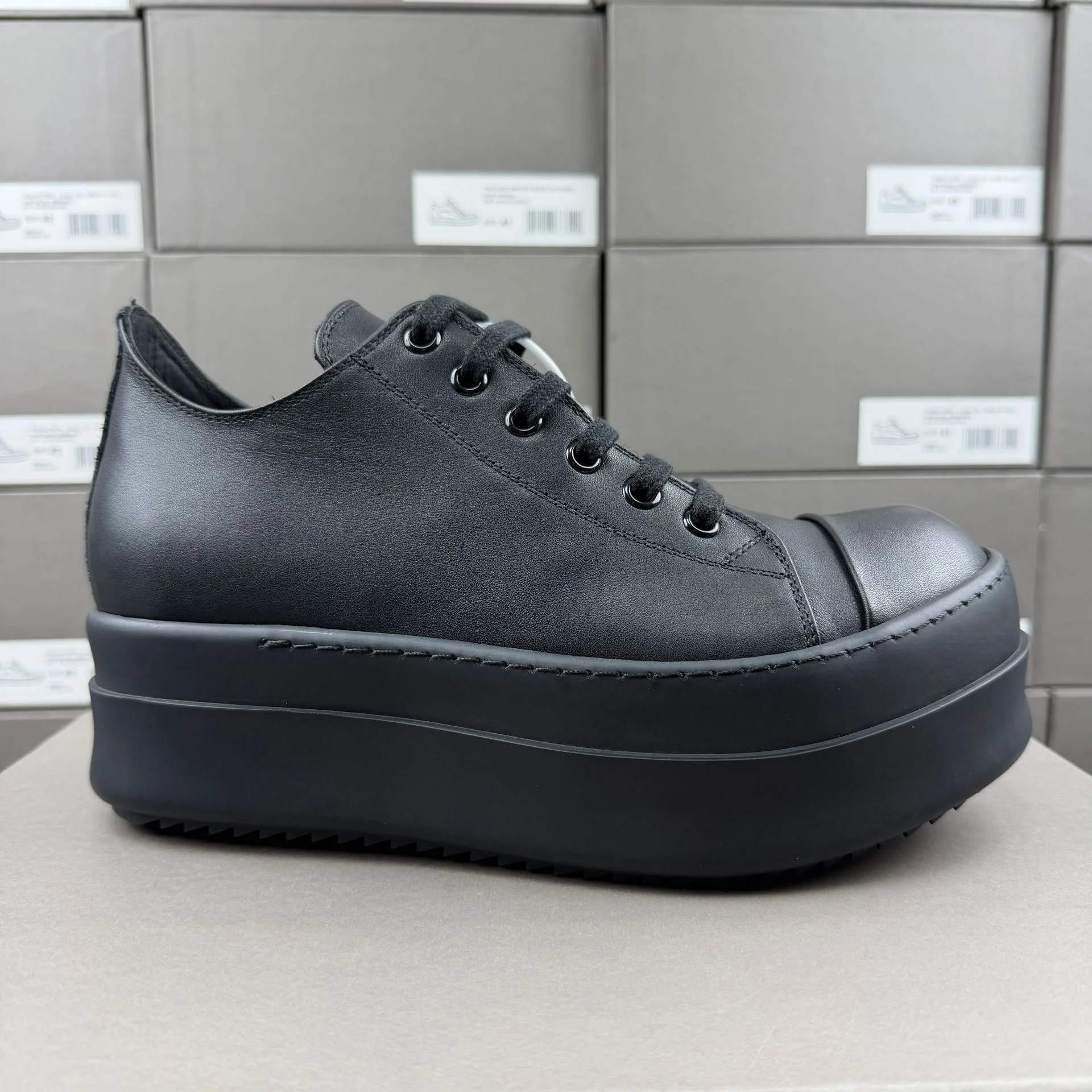 Ro Luxury Men Shoe Women Sneaker Black Leather Low Top Casual Shoes Lace Up 6cm Thick Sole Pantshoes Black Cowhide Flat Sneakers