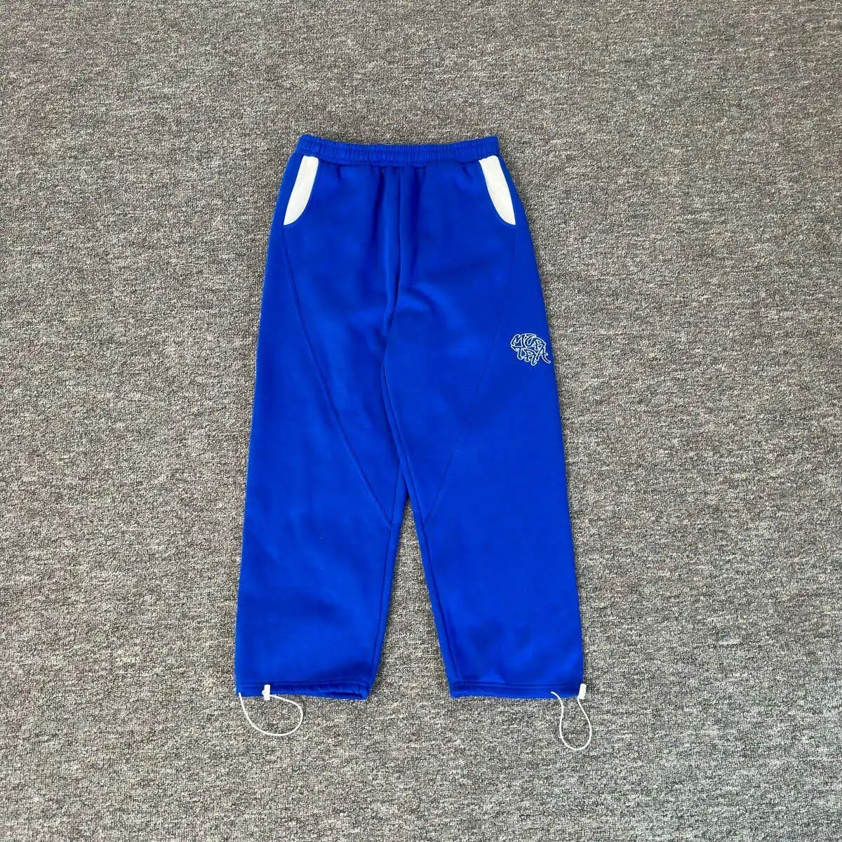 

Mertra Patchwork Embroidered Fleece-Lined High-Street Relaxed-Fit Unisex Couple's Sports & Casual Drawstring Pants