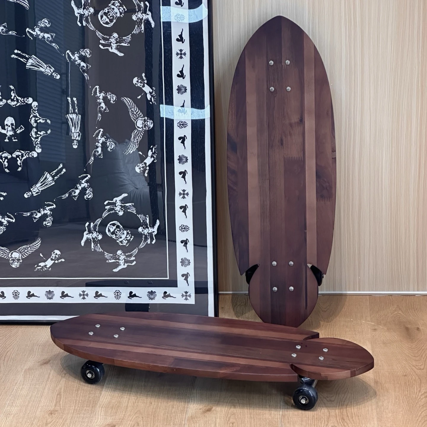 

Luxury High-quality Ultra-rare Black Walnut Skateboard Limited Edition Land Surfboard Handmade Solid Wood Scooter Holiday Gift