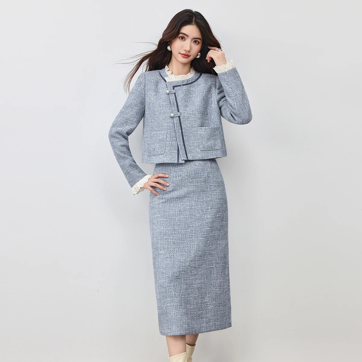SENTUBILA 여성 스커트 세트 2025 가을 우아한 작은 향기 트위드 숏 코트 & 스플릿 스트레이트 스커트 매칭 아웃핏 154ZJ3833