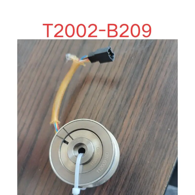 second-hand T2002-B209 Rotary Encoder Test OK Fast shipping