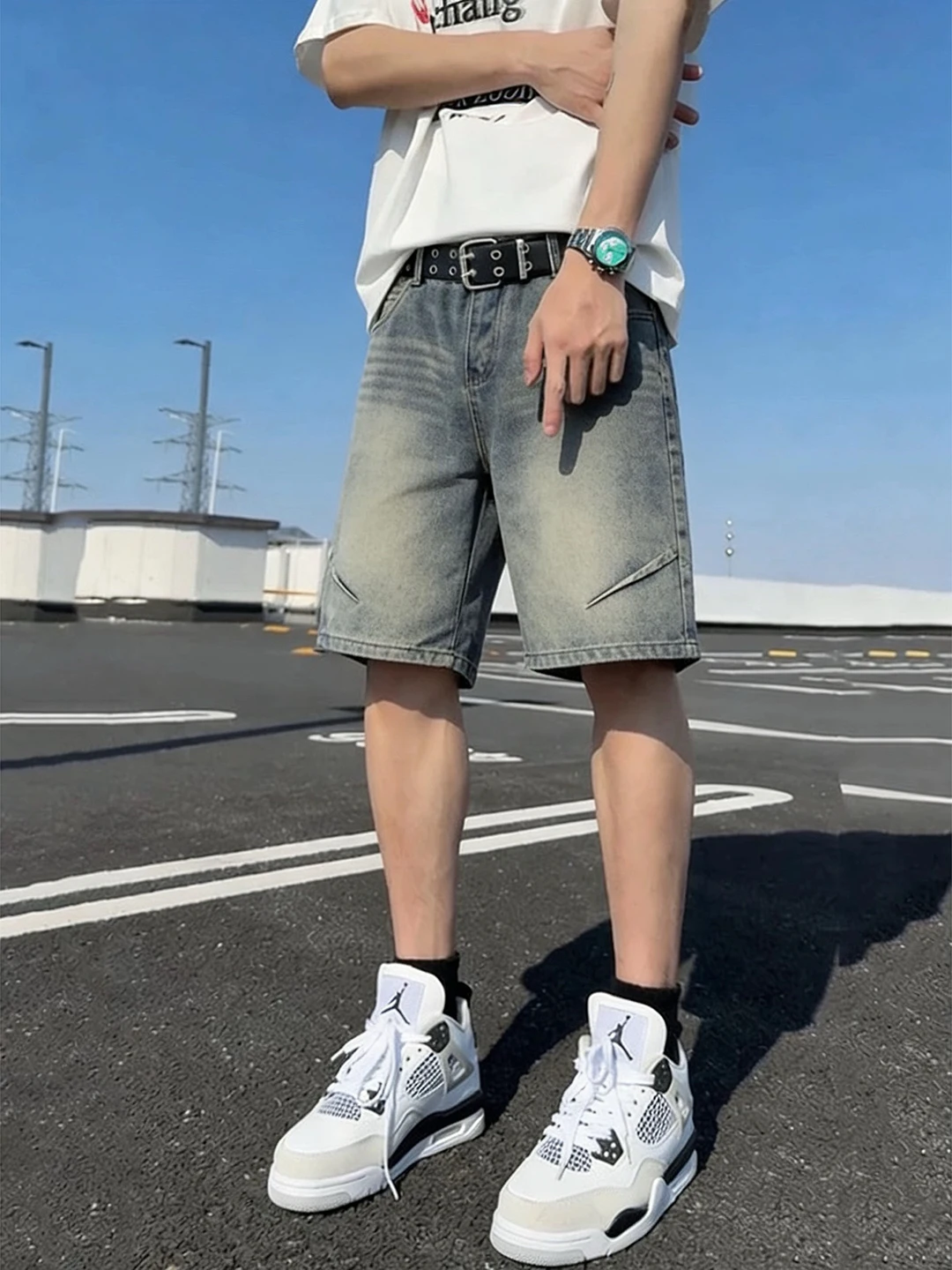 

Мужские летние джинсовые шорты цвета хаки в американском уличном стиле, свободного кроя, молодежные, модные, в рабочем стиле, с эффектом потертости, длиной до колена.