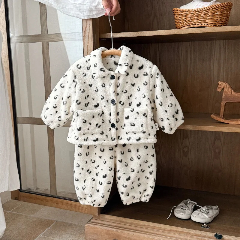 

Осень-зима 2022, пижамный комплект для девочек, фланелевая одежда для сна, домашняя одежда с леопардовым принтом, теплая удобная детская одежда, модный пижамный комплект