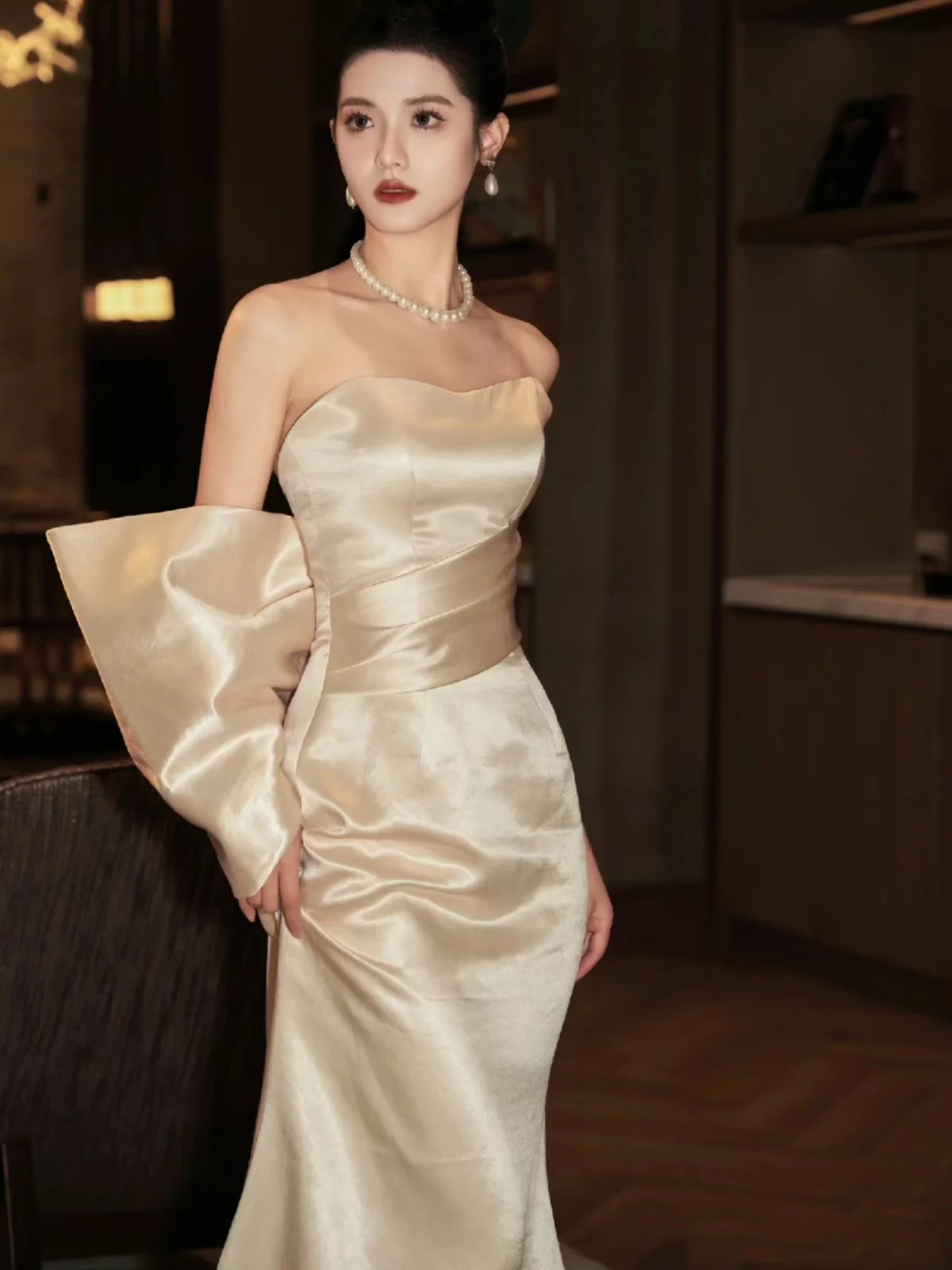 

Элегантное атласное вечернее платье-русалка для свадьбы, с эффектом похудения, с завышенной талией, длинная юбка, без рукавов, на молнии, для торжественных мероприятий