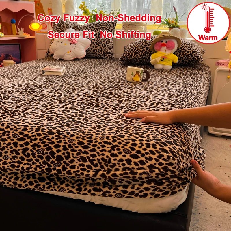 Leopard Print Flannel Fitted Sheet, Cozy Fuzzy Warm Plush Mattress Cover, Non-Shedding Secure Fit No Shifting Bed Sheet Winter