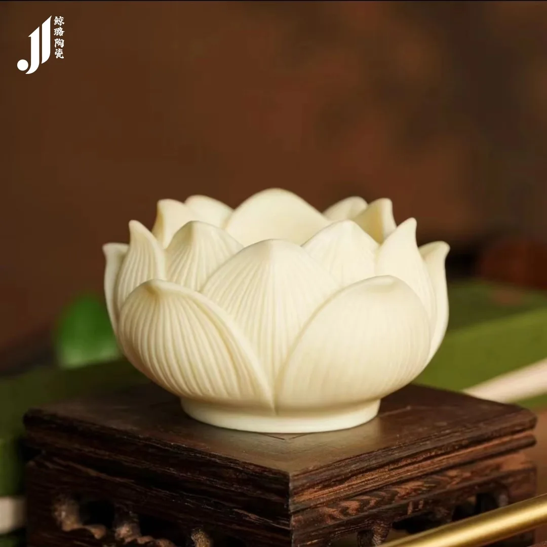 Ivory Nut Lotus Incense Holder, Mini Sandalwood Stick Burner for Tea Ceremony, Home Zen Desk Ornament