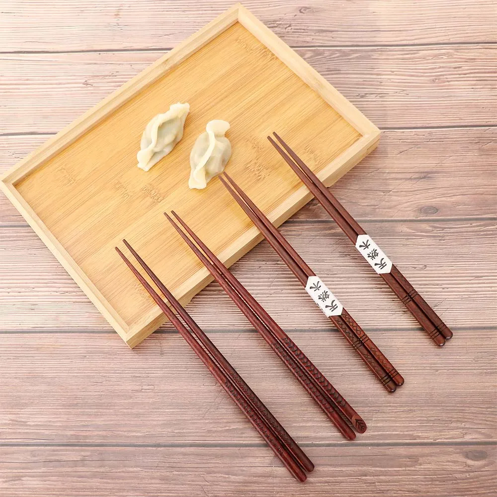 Durable 1/4 Pairs Kitchen Tools Reusable Japanese Wood Restaurant Dinnerware Sushi Chopsticks Tableware Wooden Chopsticks