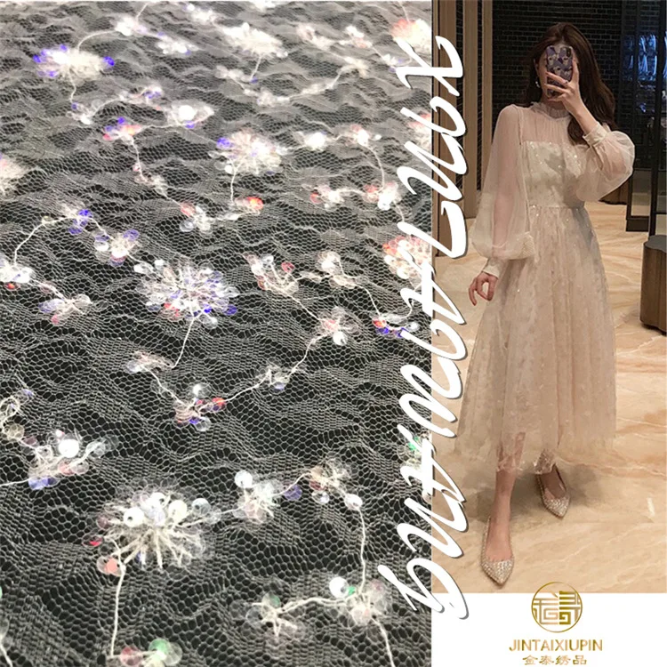 

Оптовая цена, горячие продажи темных сетчатых блесток, сетчатой кружевной ткани, женской одежды, сказочных платьев и других тканей с блестками.