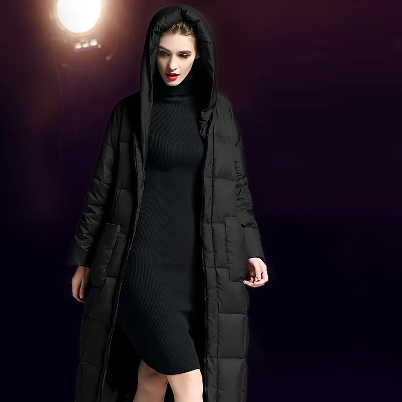 Piumino d'anatra invernale da donna 2023 abbigliamento caldo abbigliamento imbottito leggero femminile capispalla con imbottitura lunga cappotti di lusso da donna