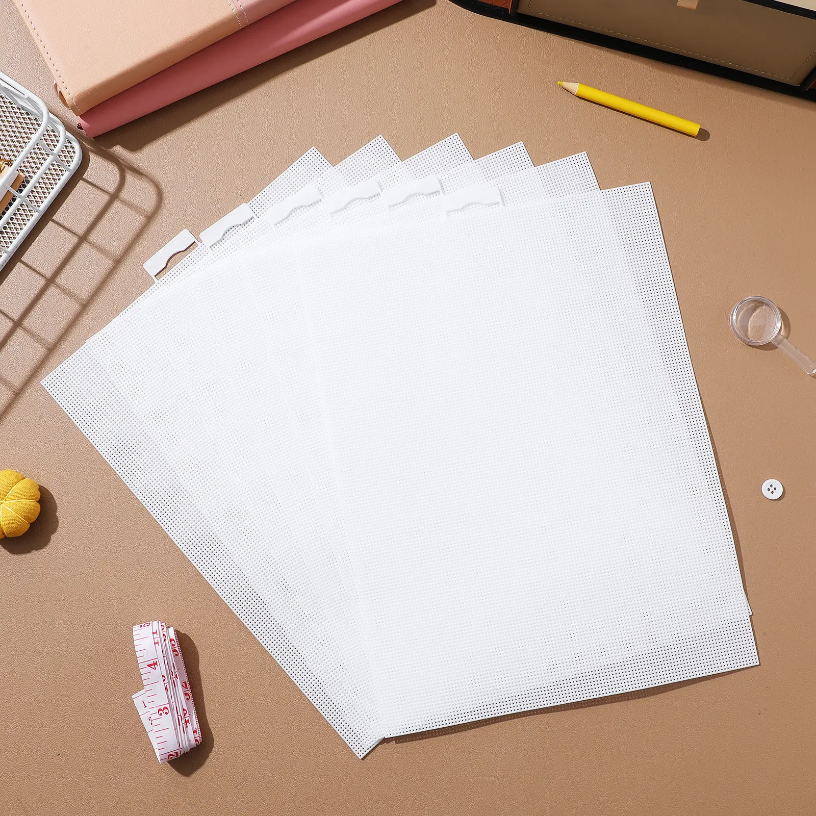 

Набор для вышивания из 6 предметов: пластиковые сетчатые холсты 11x8,2 дюйма для рукоделия, поделок из пряжи, декора для дома