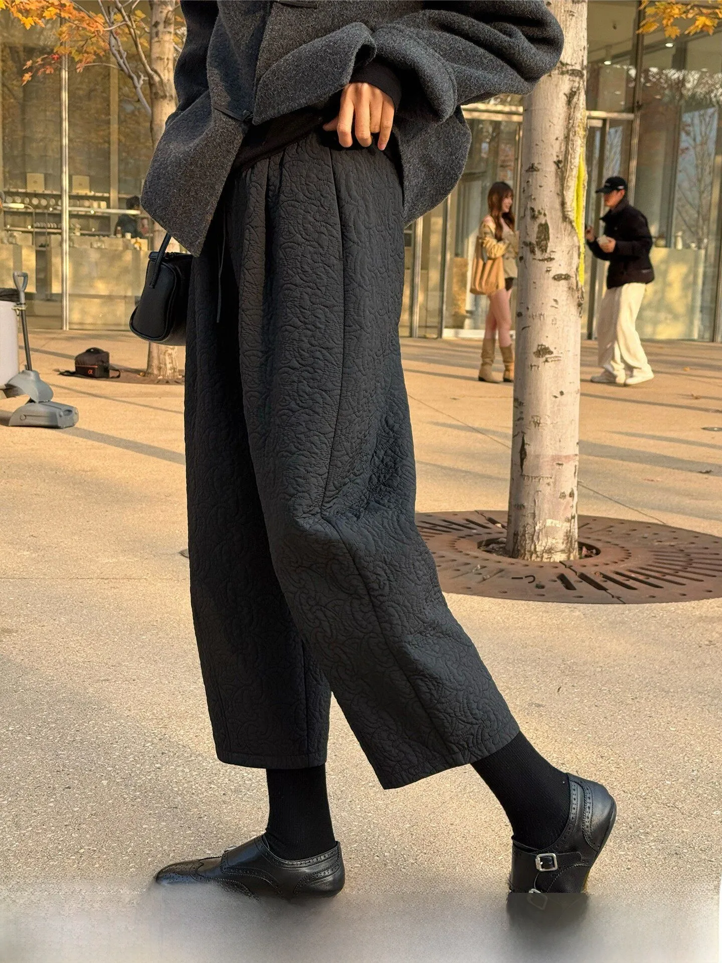 

Casual Black Scythe Pants Women's Elastic Waist Drawstring Commute 2026 New Winter Style Simple Nylon Wide Leg Trousers
