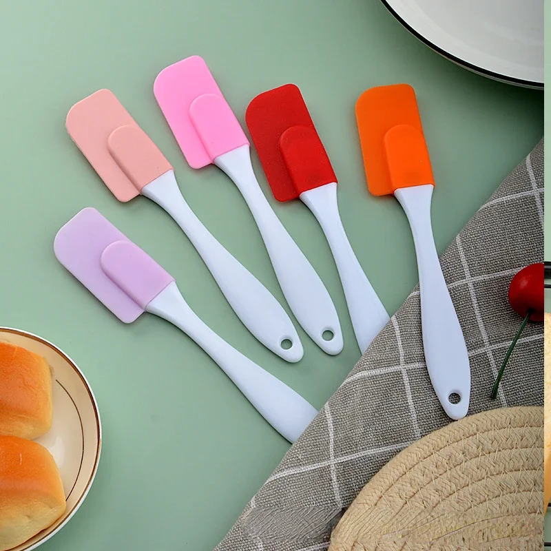 1pcs Kitchen Silicone Cream Butter Cake Spatula Batter Scraper Brush Butter Mixer Cake Brushes Baking Tool Kitchenware Tools