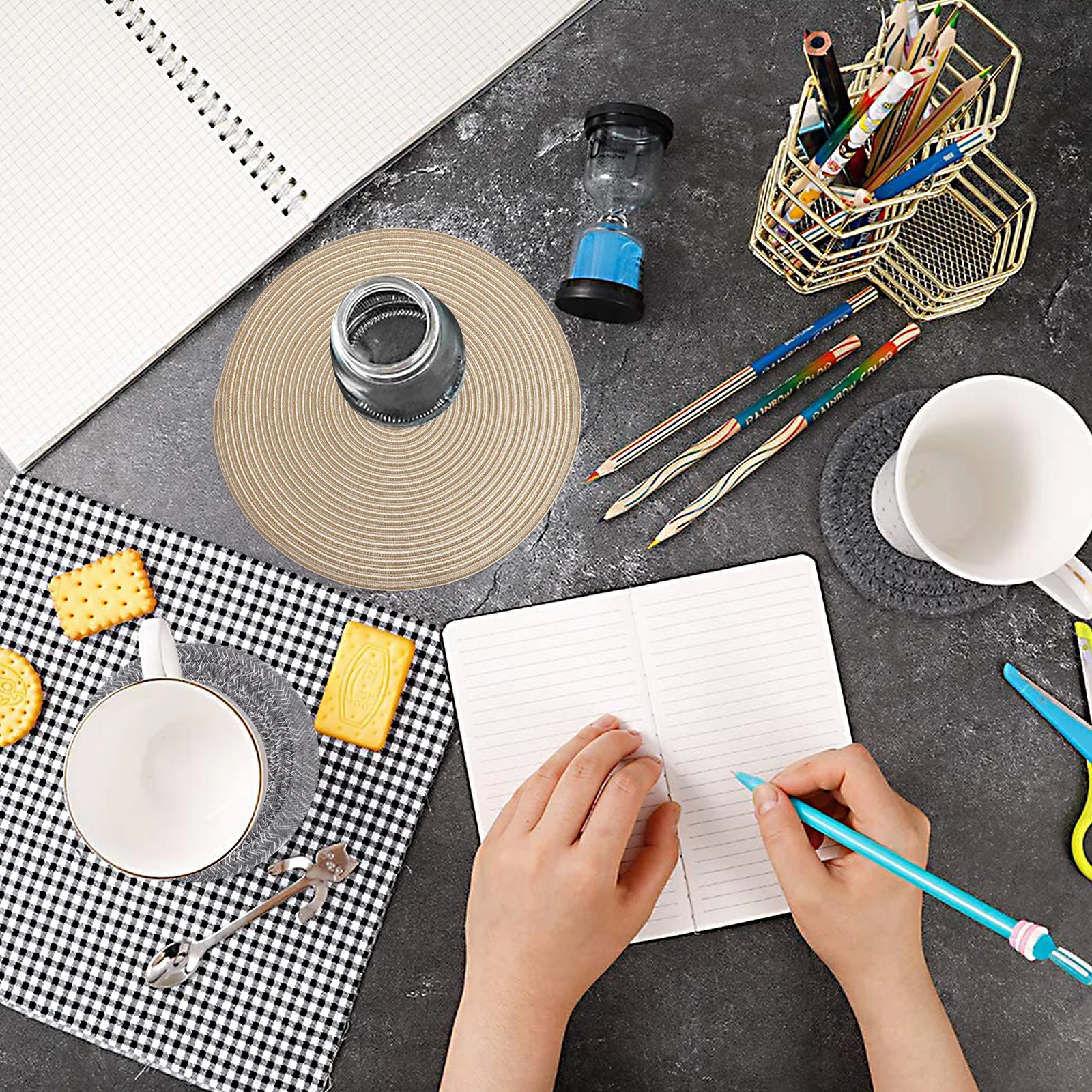 1 مجموعة العزل الحراري الجدول الحصير المنسوجة جولة عدم الانزلاق المفارش كأس الحصير المنزل بار مطعم هدية القهوة