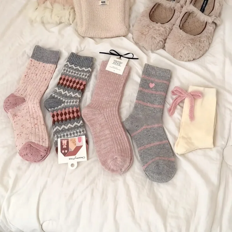 

5 Pairs Pink Women's Thick Socks 2025 New Thermal Mid-Calf Socks Autumn Winter Thick Fleece-Lined Warm School Socks for Girls
