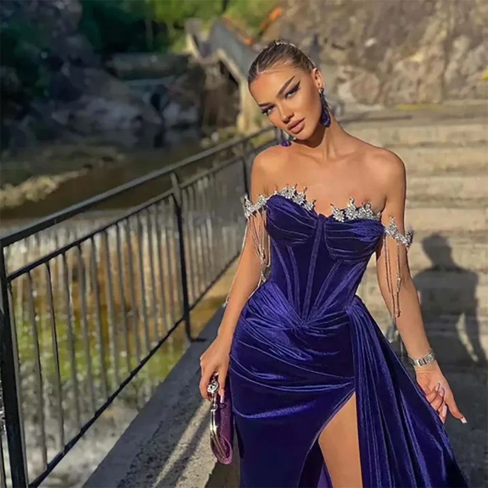 Elegante kristallen strapless hoge split kralen uit de schouder zeemeermin trouwjurk 2025, ruches rechter trein bruidsjurk voor dames