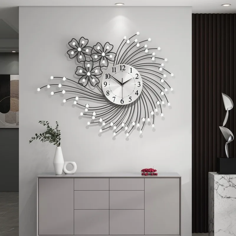 

Luxury wall clock living room high-end feel no punching simple decoration silent clock creative iron clock hanging on the wall