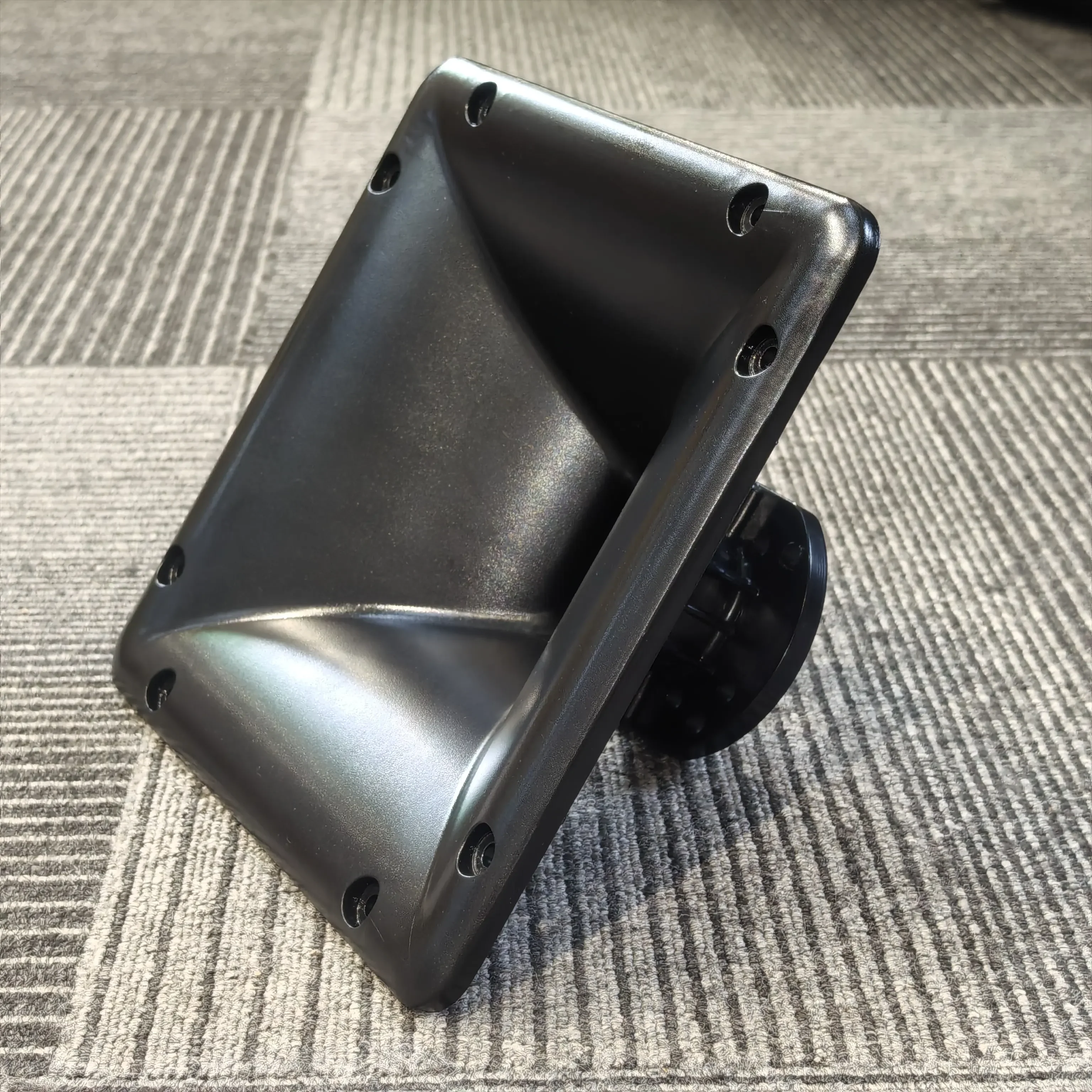 MW Audio 1"-Kehlkopf-Kunststoffhorn 210x210x110mm, ABS-Schraubwellenleiter für den Austausch von Pro-Audio-Lautsprechern – Detail 6