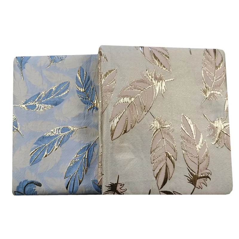 Metallic draad jacquard jurkstof gezwollen rok prestatiebrokaat voor modeontwerp