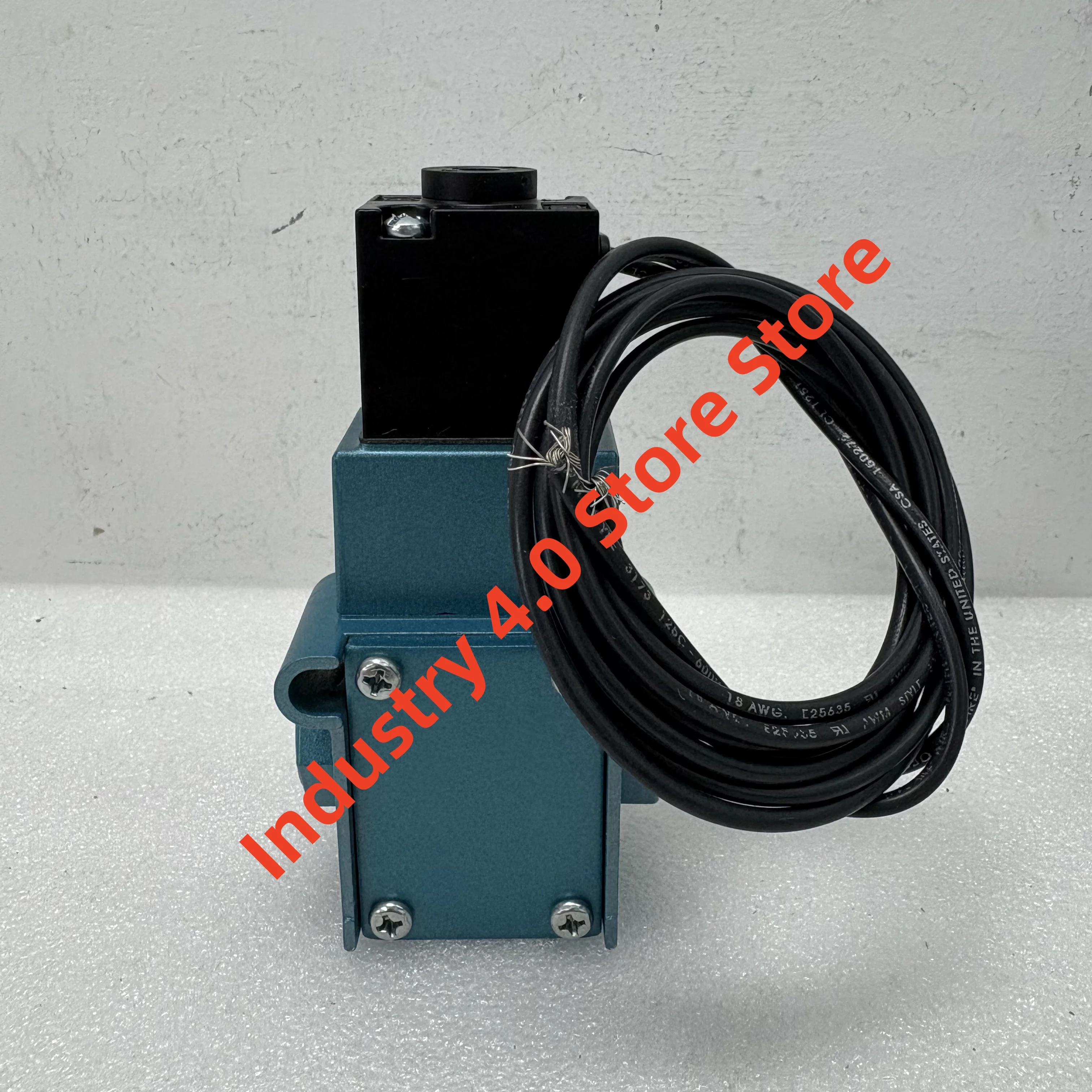 55B-11-PI-421BAAD solenoid valve new original