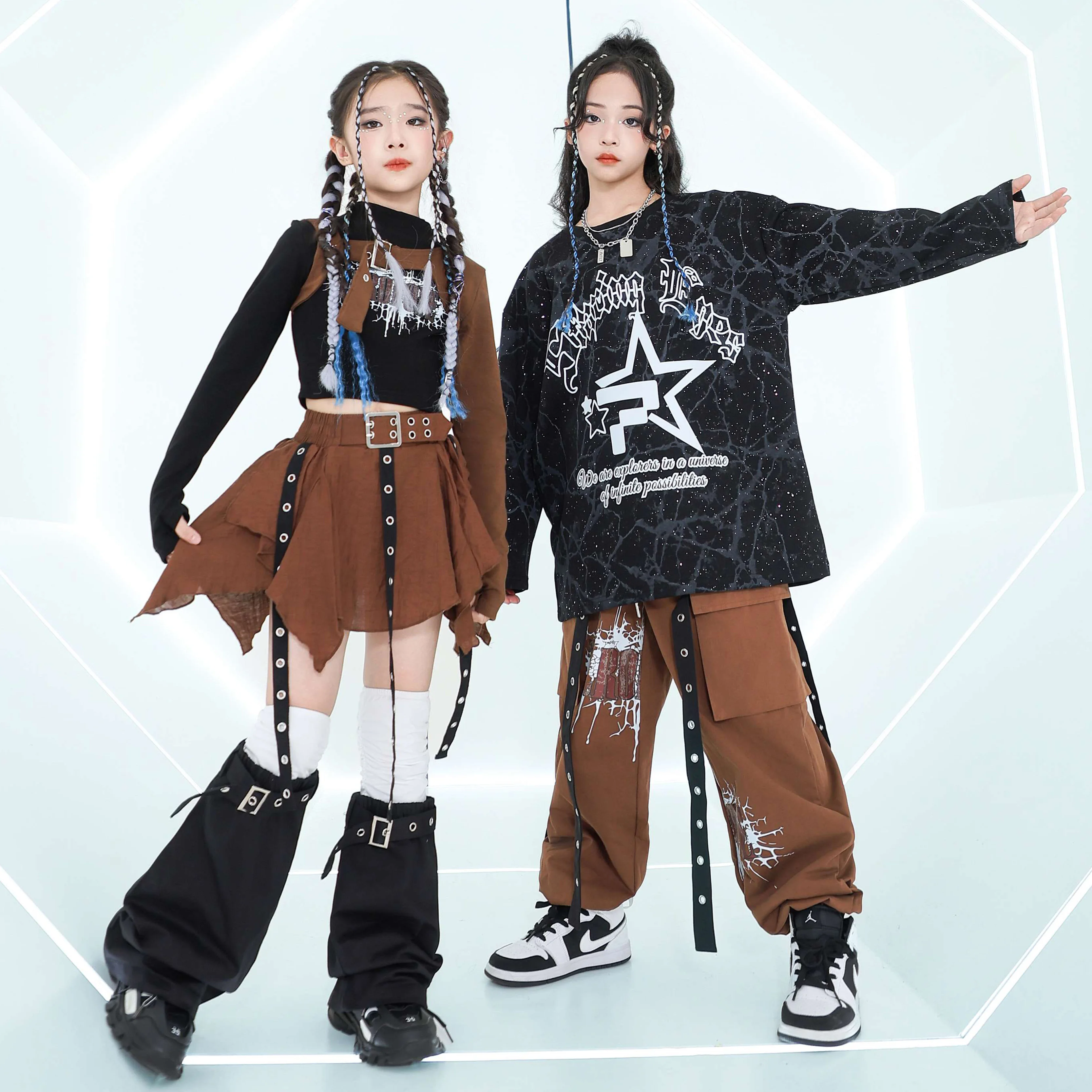 Jungen Hip Hop Tanzkostüm Schwarze Tops Braune Hosen Mädchen Jazz Dance Rock Performance Outfits Mode Kinder Street Wear BL14090