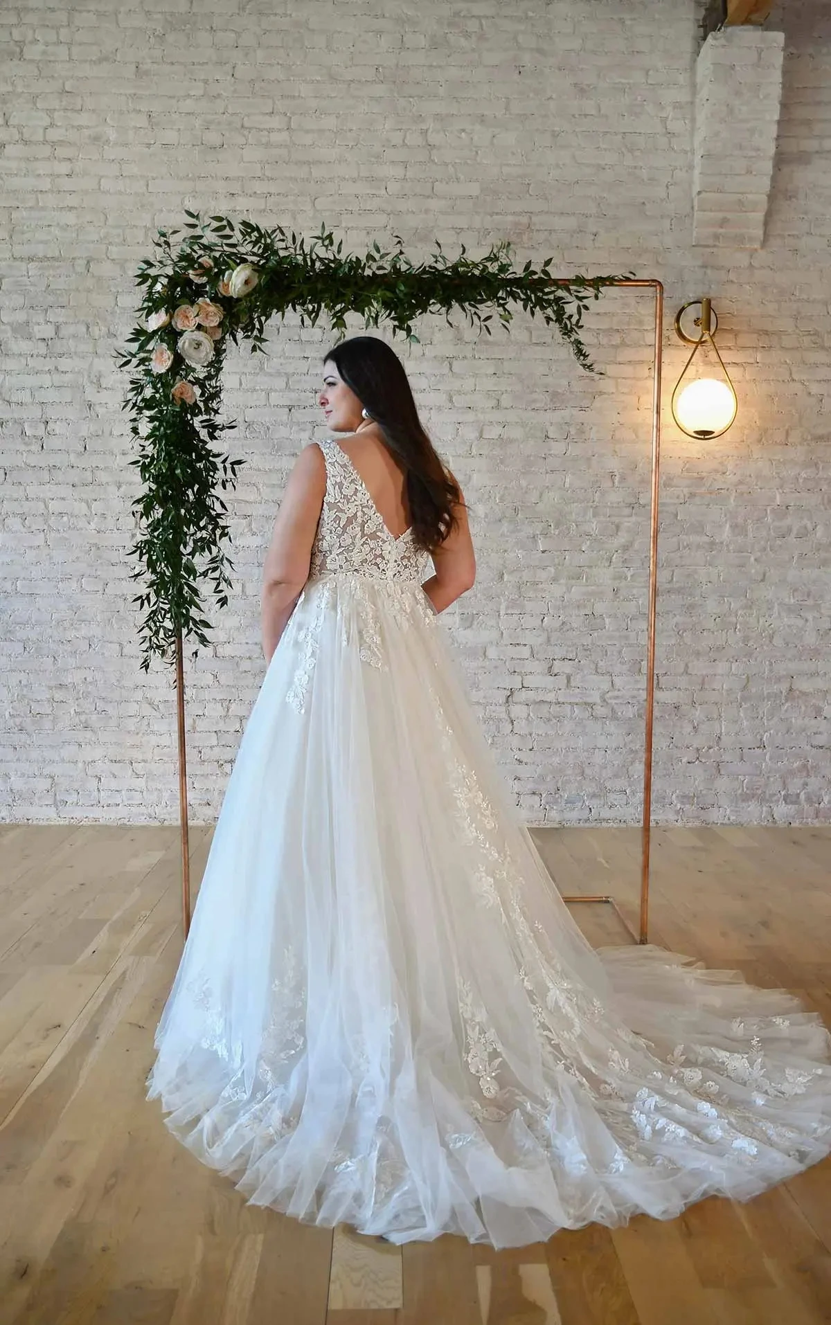 Gaun pernikahan ukuran Plus punggung terbuka gaun pengantin Bohemian Boho applique kain Tulle kerah v model A-line gaun pengantin