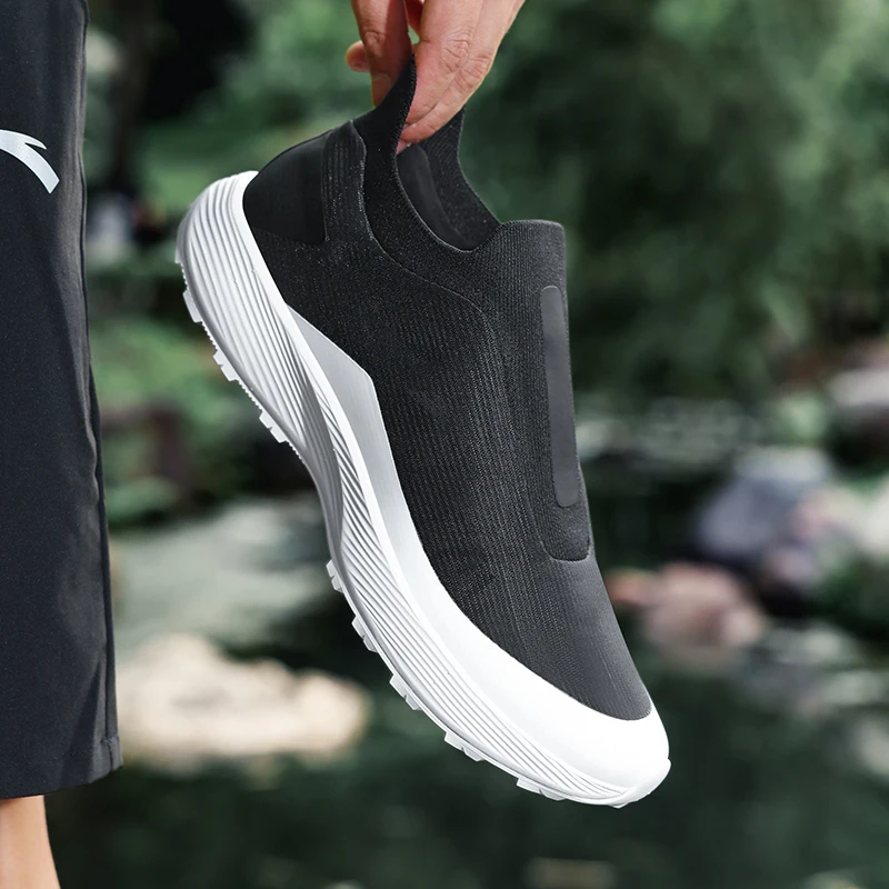 

Golf Shoes Men Professional Outdoor Golfers Cushioning Sneakers