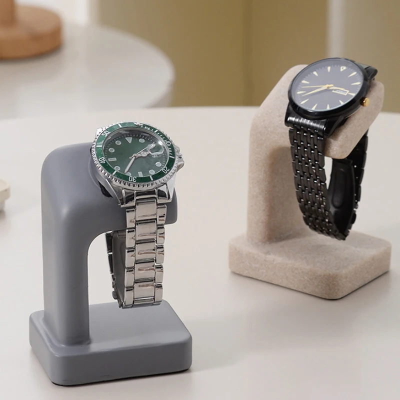 

1 шт., высококачественный держатель для часов C-типа, стеллаж для выставки товаров ювелирных изделий, материал смолы, органайзер с гладкими краями, подставка для часов, подставка для часов