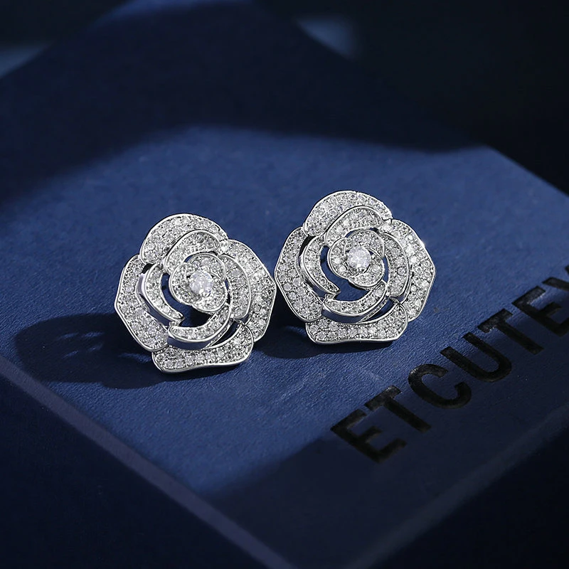 

Korean fashion trend niche high-end earrings, camellia bracelet, set with zircon women's jewelry, wedding banquet accessories