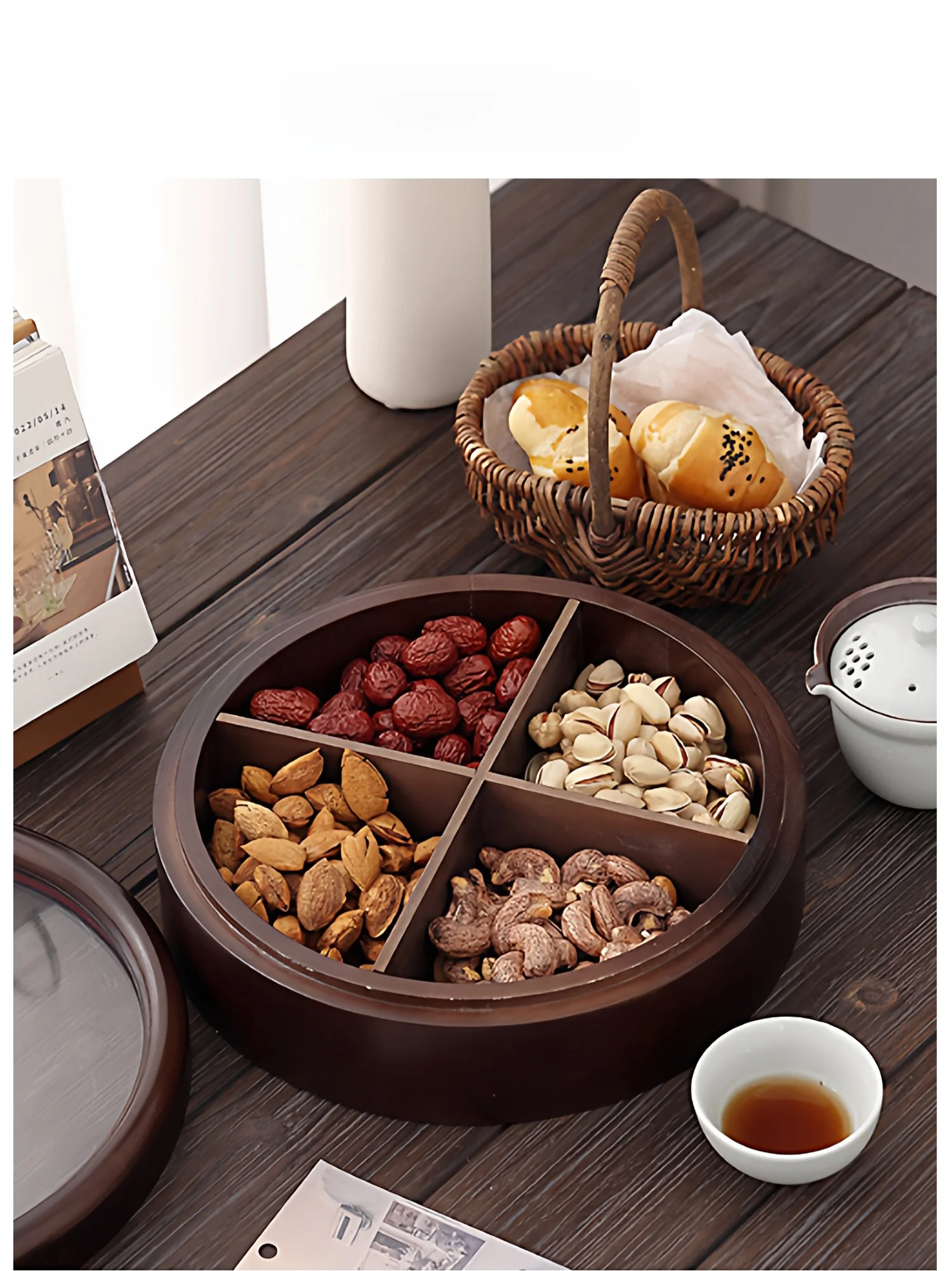

New Chinese Sle Living Room Real Wood Divided Sna Box Candy Storage Box EKU pro Deer Calliaphy Wooden Fruit Tray