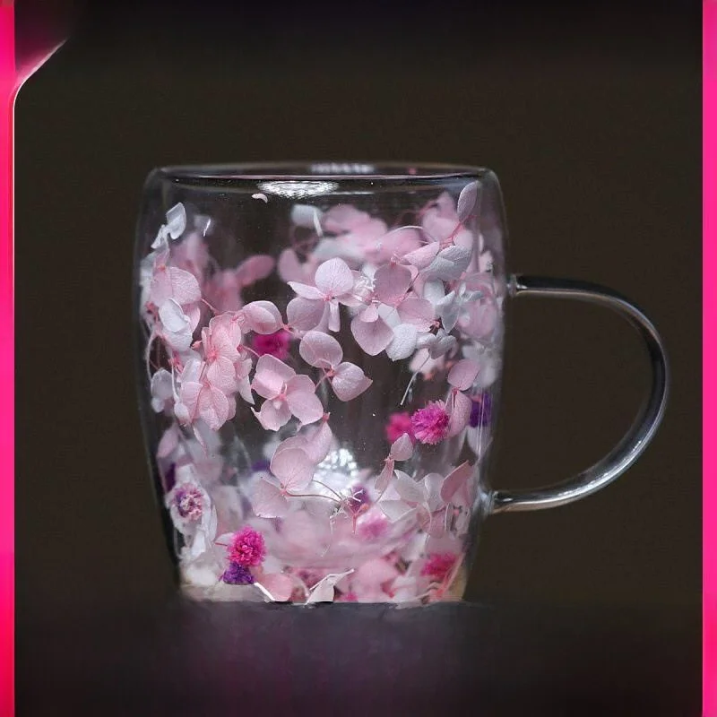 

Double Layered Glass Cup with Real Flowers High Borosilicate Coffee Cup Handle Stainless Steel Lid round Shape Heat Resistant