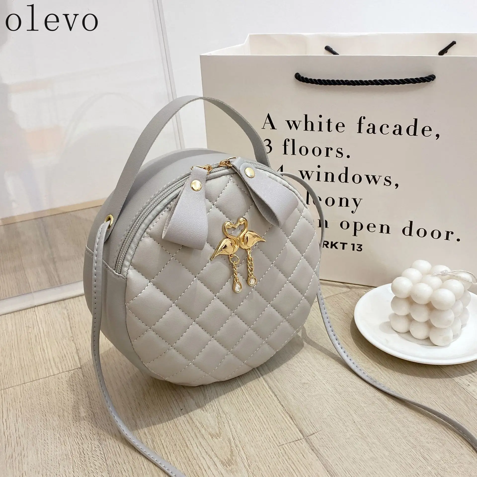 

New Fashion Embroidered Small Round Handbag Women's Bag Quilted Pattern Ladies Purse Soft PU Leather Zipper Crossbody Bag Female