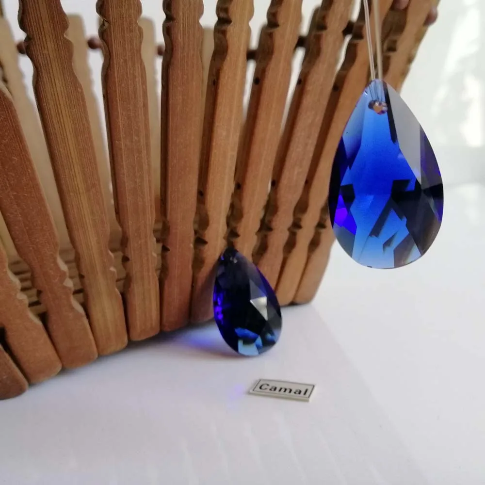 Camal-Cuentas colgantes de prismas de cristal, 10 piezas 28mm, forma de gota de malla azul, para joyería, candelabro, lámpara de iluminación, piezas de boda