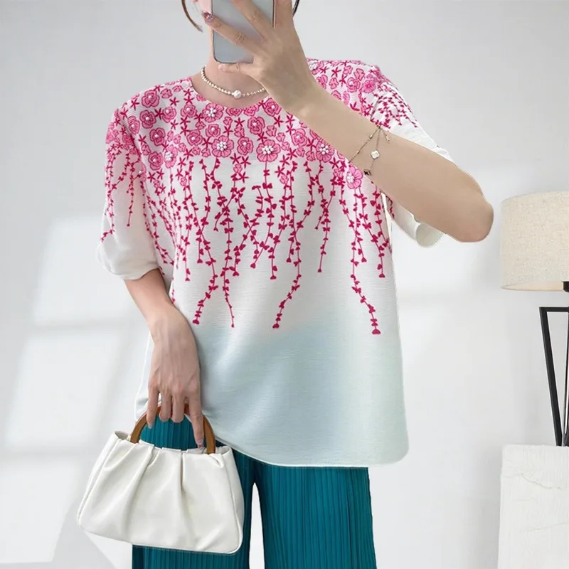 

Pleated Printed Round Neck Top Miyake Summer New Loose Big Size Short Sleeve T-shirt Simple Elegant Commuter Women's Clothing