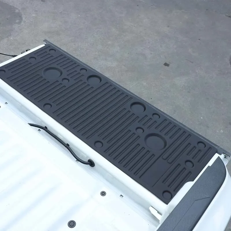 TPE Black For Nissan Frontier 2022-2024 Car trunk tailgate vertical plate pad car decoration modification accessories 1Pcs