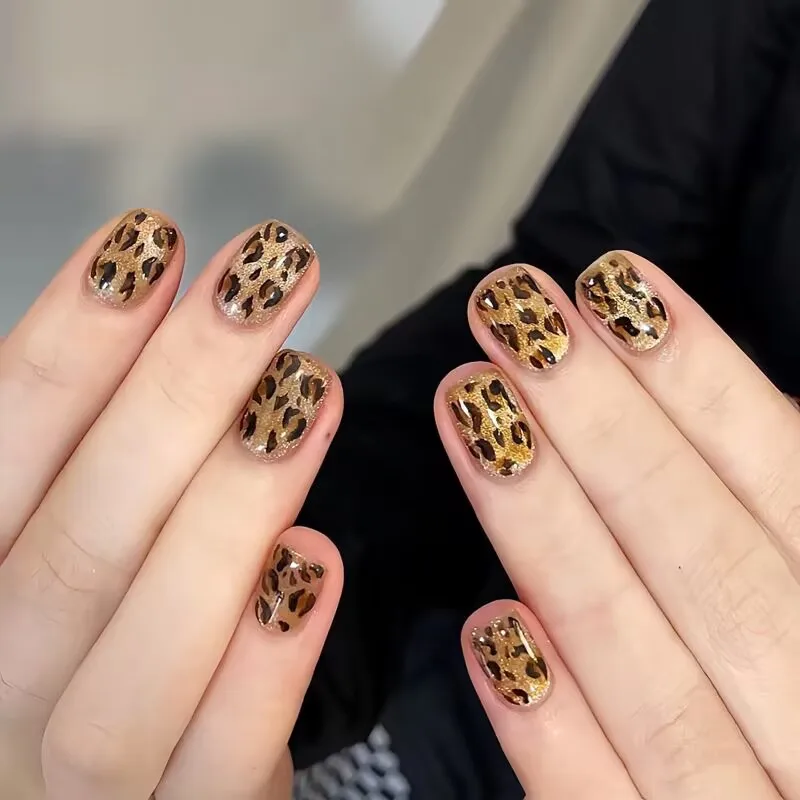 Handmade Press on Nails Leopard Print Cat Eye Fake Nail Tips for Women Hot Cool Girl Wearable Detachable Shiny Short False Nails