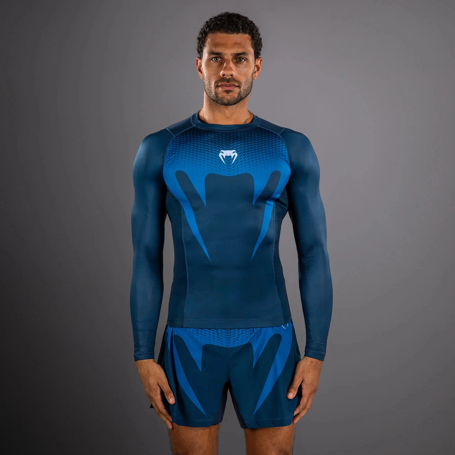 Camiseta de manga larga de secado rápido Venum No Gi para entrenamiento físico, ajustada, para deportes extremos, nueva colección otoño e invierno 2026