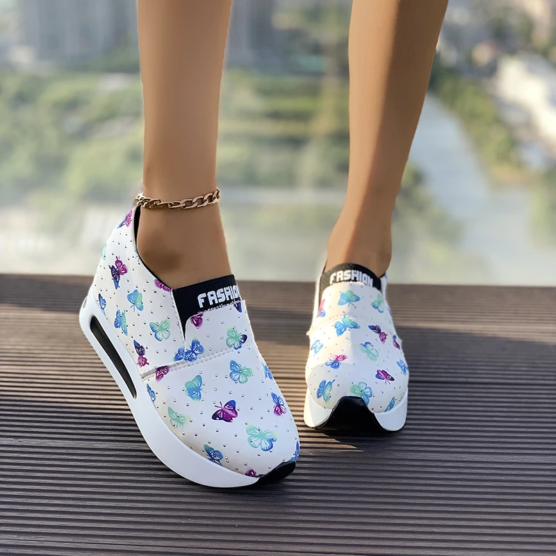 Sneakers da donna per piattaforma estiva da donna Slip on Sock Flats Shoes Casual Zapatillas Mujer Breather scarpe sportive mocassini femminili