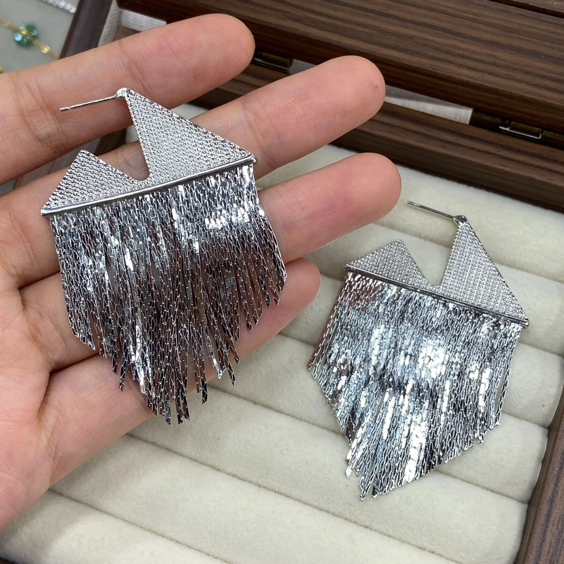 Floating Light Diamond Teardrop Triangle Spliced Tassel Hoop Earrings for Women Unique Design Light Luxury High Grade Ear Jewelr