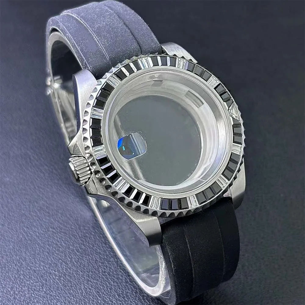 40.5mm Diamond Bezel Sapphire Crystal Case Watch Accessories with 8215 ST1612 2813 Movement And Black Silicone Strap