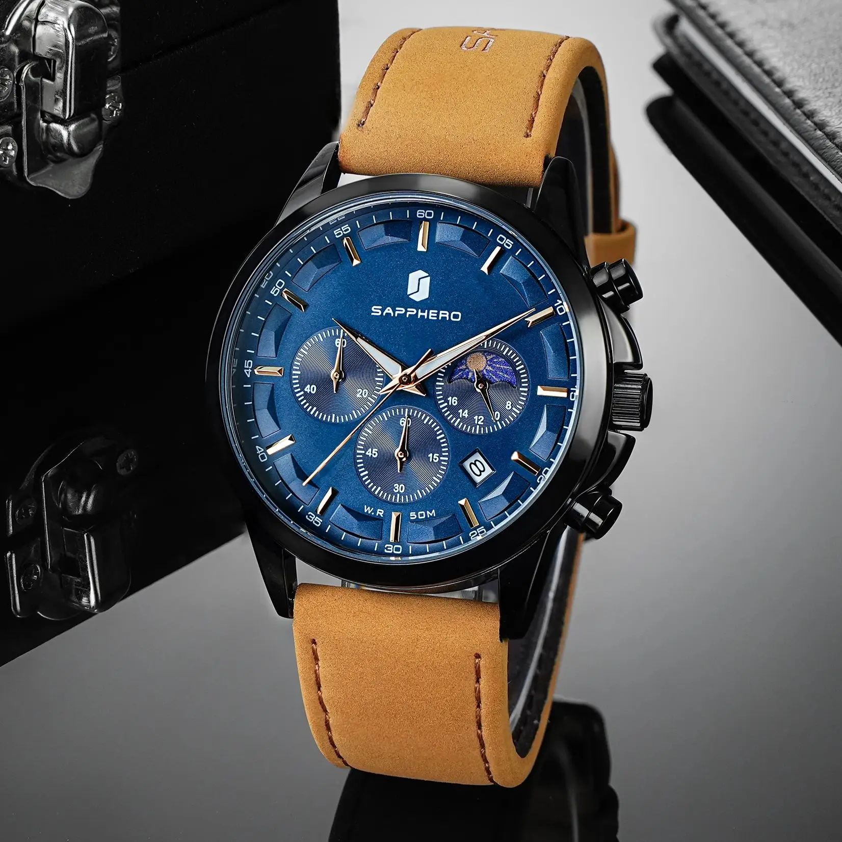 SAPPHERO Montre Chronographe à Quartz Homme, Étanche 5ATM, Cristal Hardlex, Bracelet en Cuir, Montre de Sport, Cadeau Parfait pour Hommes