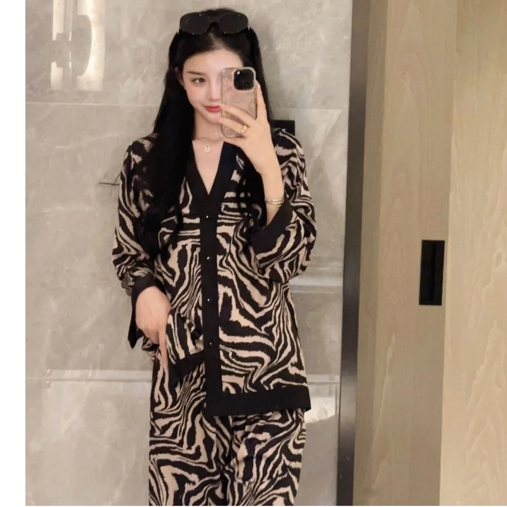 Lisacmvpnel Zebra Print Long Sleeved Pajamas For Women Ice Silk Loose Design Sleepwear