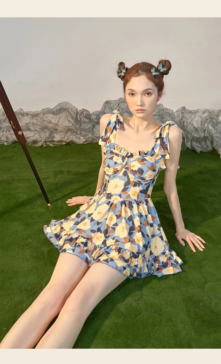 2025 New Conservative Print Suspender Sweet Ruffles One-piece Swimsuit Summer Girls Square Collar Seaside Vacation Sexy Swimwear