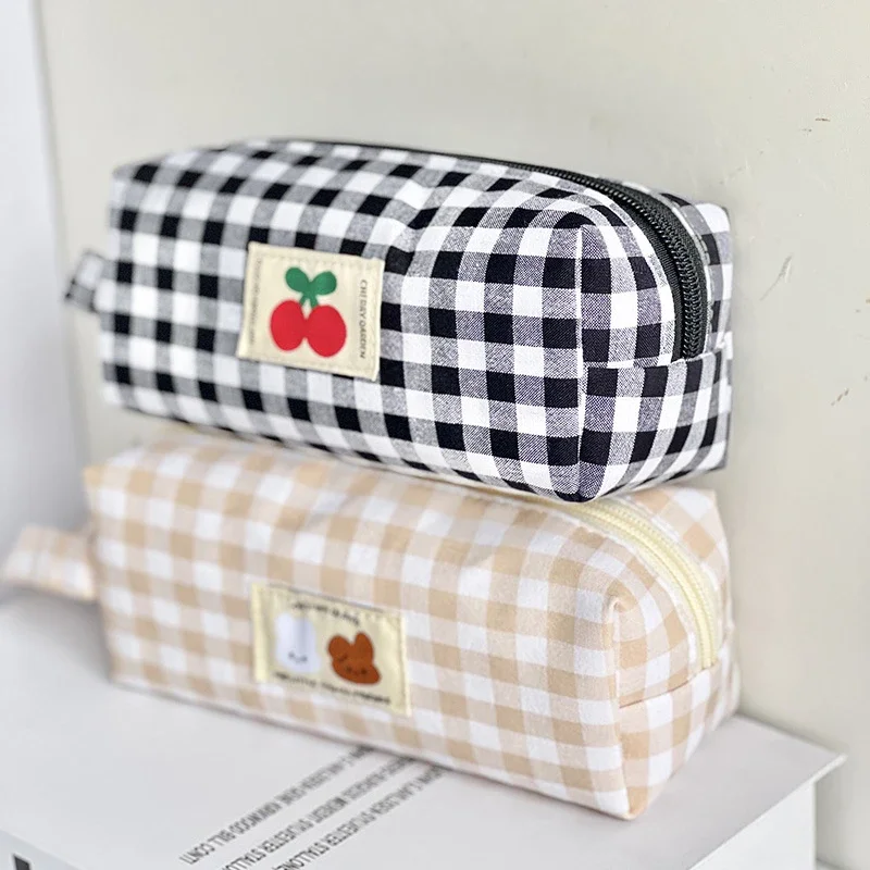 Imagem -04 - Estojo de Lápis Bordado Kawaii Grande Capacidade de Armazenamento Bolsas Organizador de Papelaria Material Escolar Flora Bonito Urso Cereja Japonês