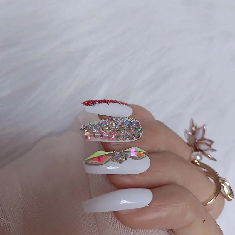 New high-end fashion handmade crystal diamond pointed fake nails 24pcs white press on nails