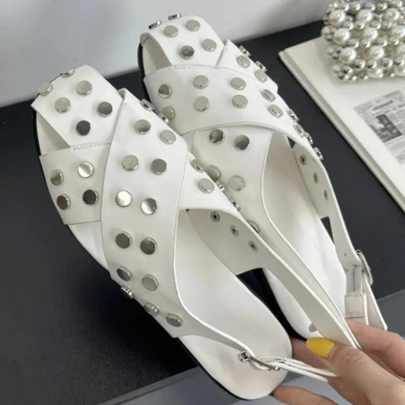 

Brand Designer Rivet Woman Sandals Women Fashion Square Toe Buckle Flat Casual Shoes Comfort Summer Beach Shoes Zapatos De Mujer