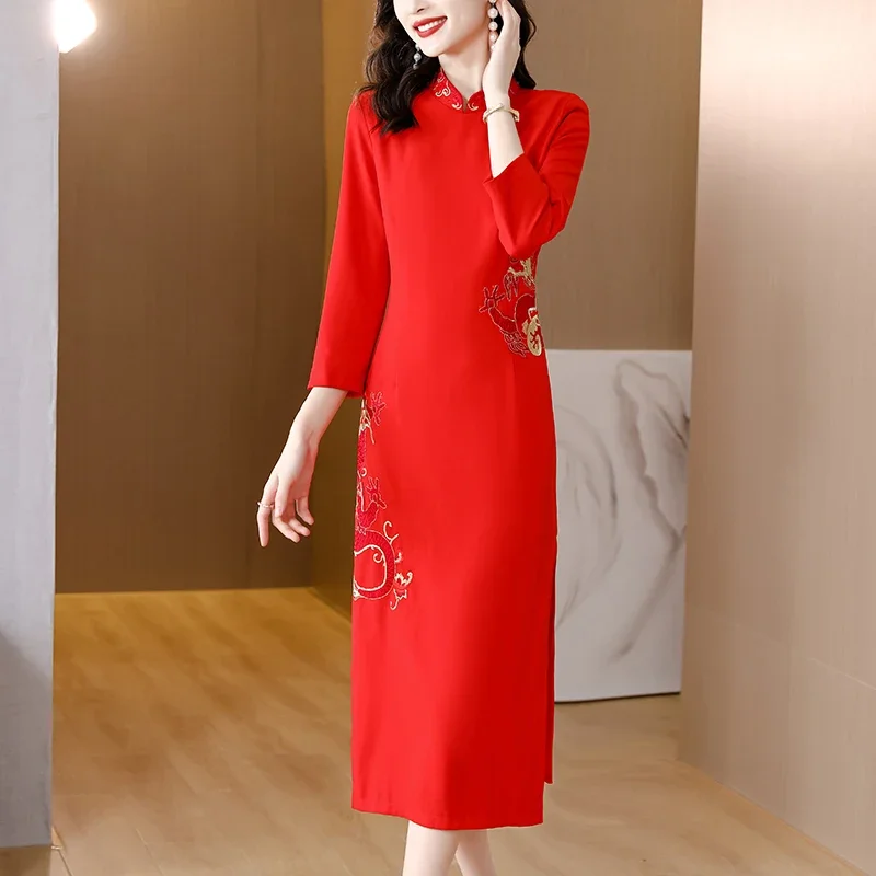 L-4XL Chinese Style Improved Cheongsam Embroidered Mid-length Party Dress Women Retro Elegant Red Slim Chinese New Year Dress