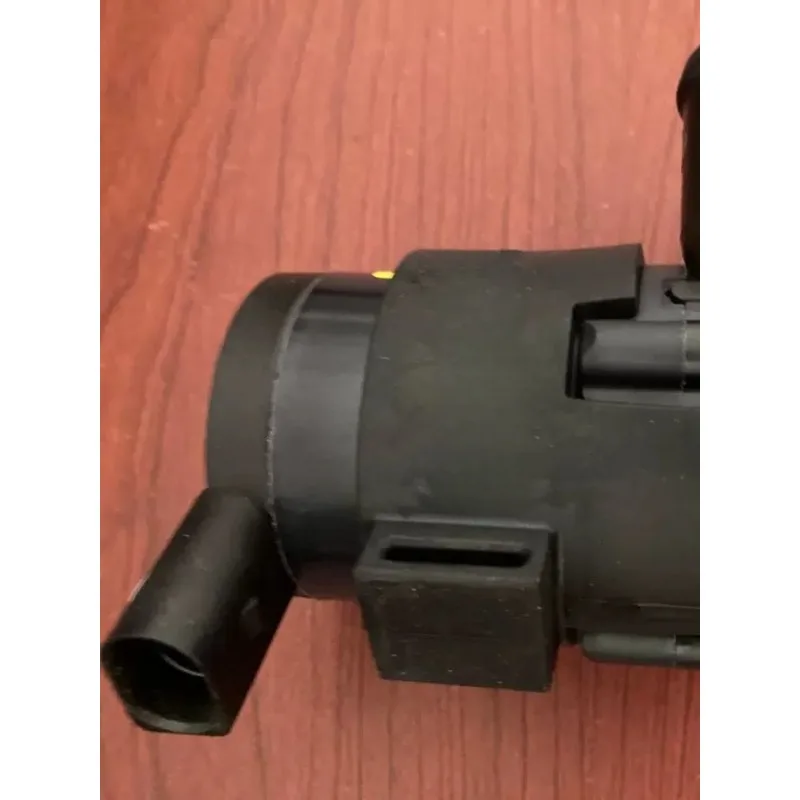 Heating Air Valve Auxiliary Pump for Volkswagen Multivan Caravelle 7E0963417 China Brand